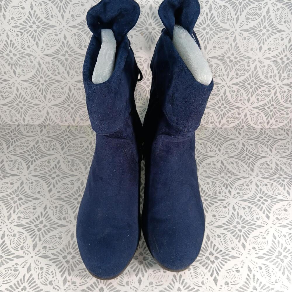 SODA Kimmy Women’s Slouchy Ankle Bootie Blue Suede sz 7 Brand New